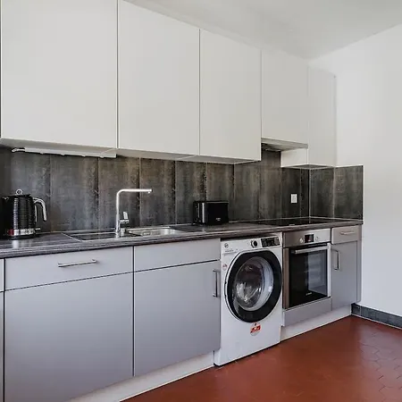 Appartement Saint - 90 Qm, 3 Schlafzimmer, Balkon & Kostenloser Parkplatz