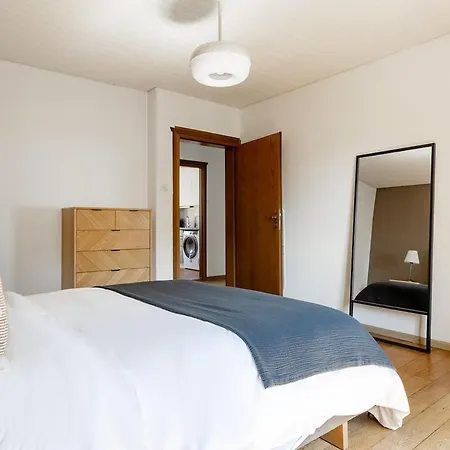 Saint - 90 Qm, 3 Schlafzimmer, Balkon & Kostenloser Parkplatz * Zürich