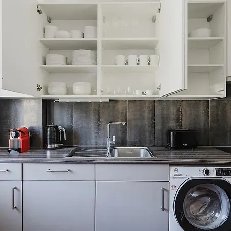 Saint - 90 Qm, 3 Schlafzimmer, Balkon&kostenloser Parkplatz Apartment *