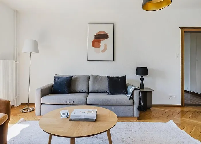 Appartement Saint - 90 Qm, 3 Schlafzimmer, Balkon & Kostenloser Parkplatz Zürich