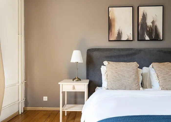 Saint - 90 Qm, 3 Schlafzimmer, Balkon & Kostenloser Parkplatz Zurich