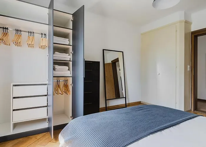 Saint - 90 Qm, 3 Schlafzimmer, Balkon & Kostenloser Parkplatz شقة *
